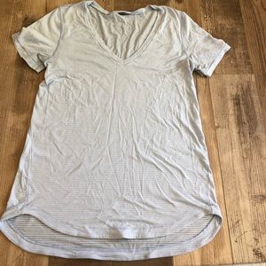 Lulu lemon v neck tee